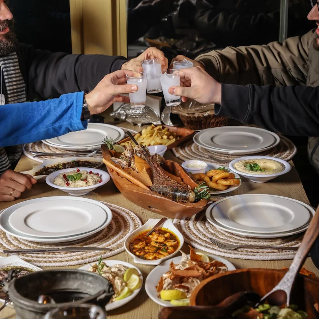 Seaside dining atmosphere